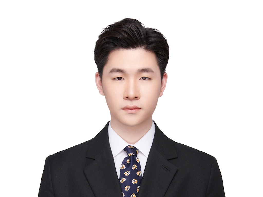 Portrait of Zehao Peng